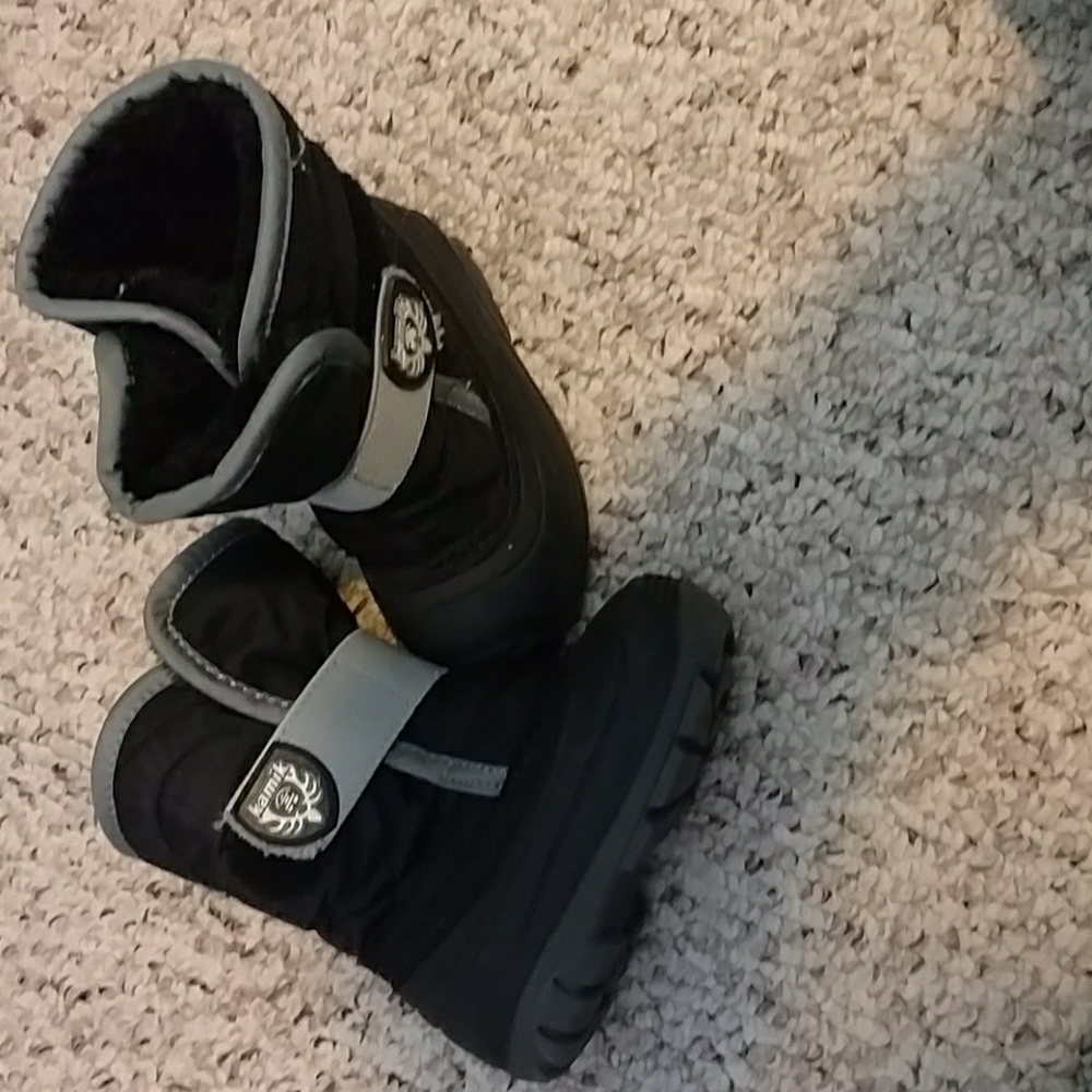 Toddler snow boots